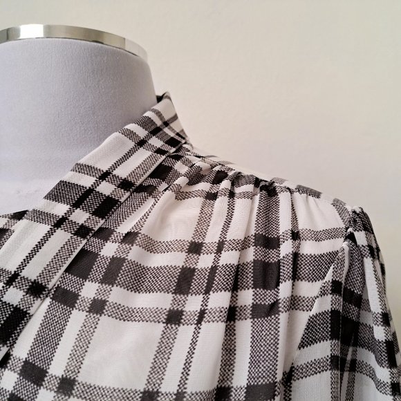 Lane Bryant Plaid Top Long Sleeve Size 14 Tie Neckline Great Condition - Picture 9 of 12